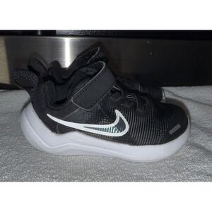 Nike Downshifter Next Nature Unisex Size 4C Toddler Baby Shoes, Black/White